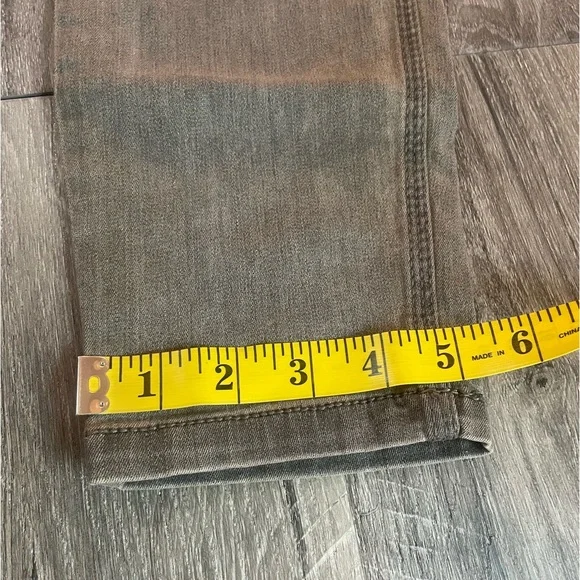 Free People Grey distressed color Skinny,Jeans,Size 29 - Picture 7 of 9